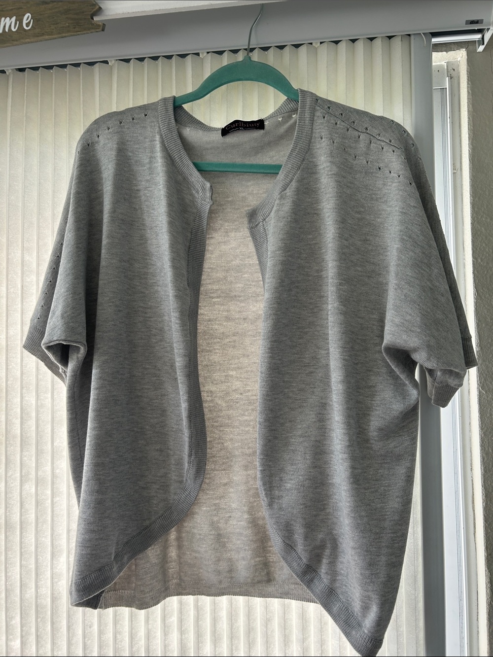 Short sleeve sweater